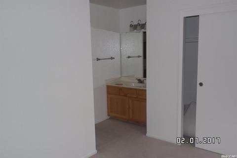 561 Lincoln Ave #E, Modesto, CA 95354 photo 9