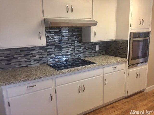 2400 Surrey Ave, Modesto, CA 95355 photo 3