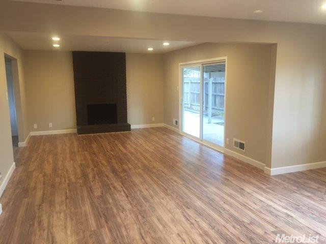 2400 Surrey Ave, Modesto, CA 95355 photo 5