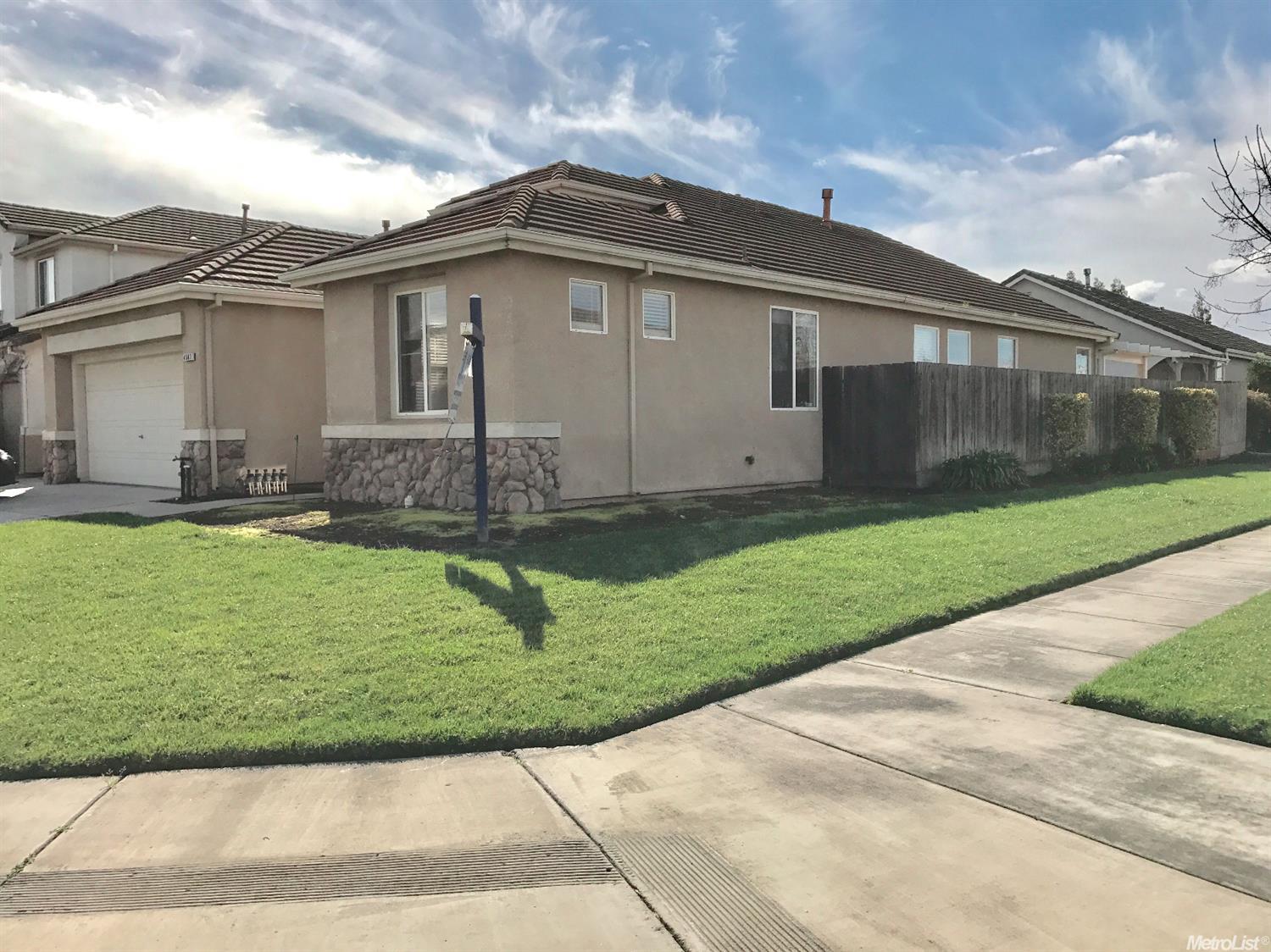 4587 Destiny Dr, Turlock, CA 95382 photo 2