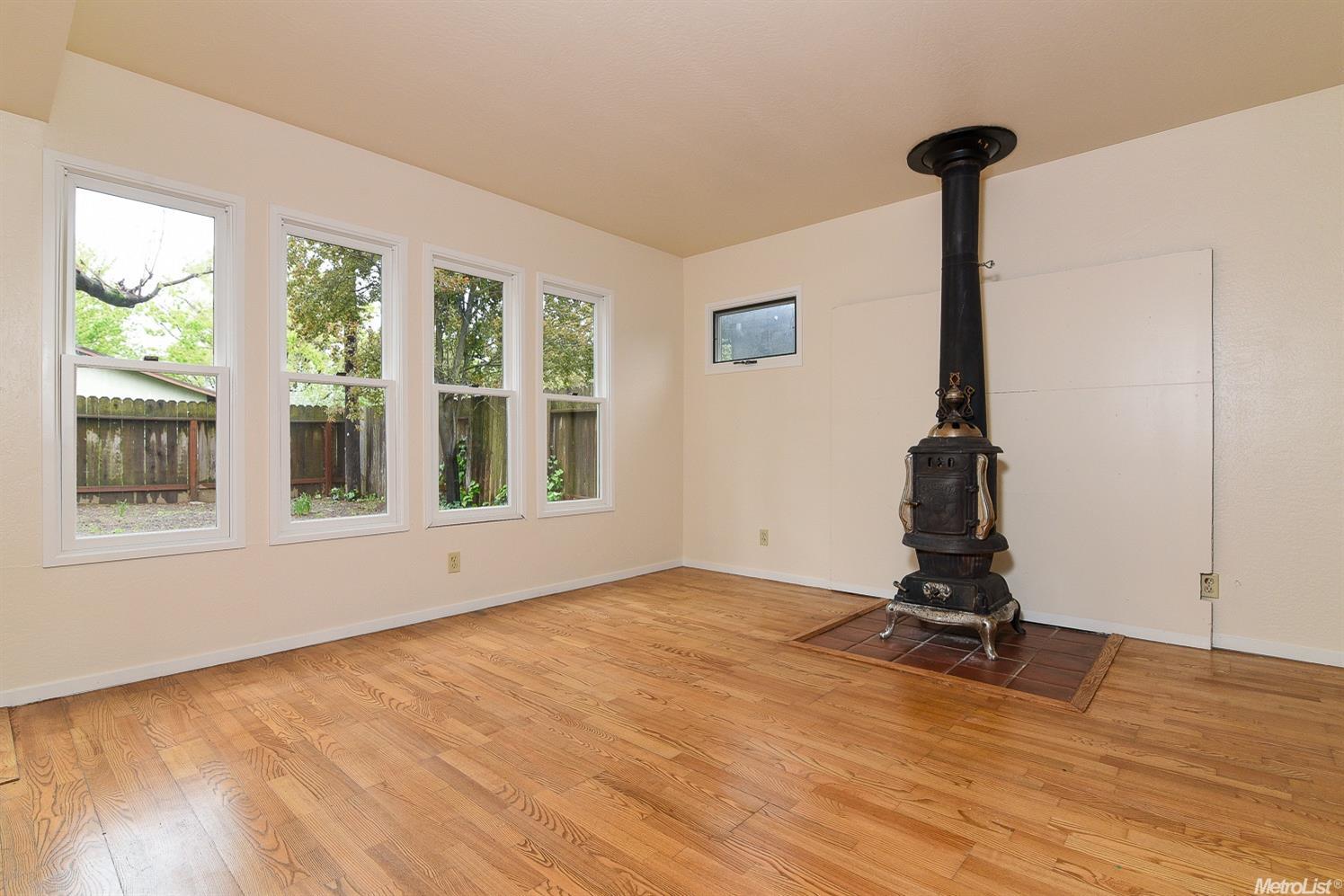 1013 Chestnut Ln, Davis, CA 95616 photo 8