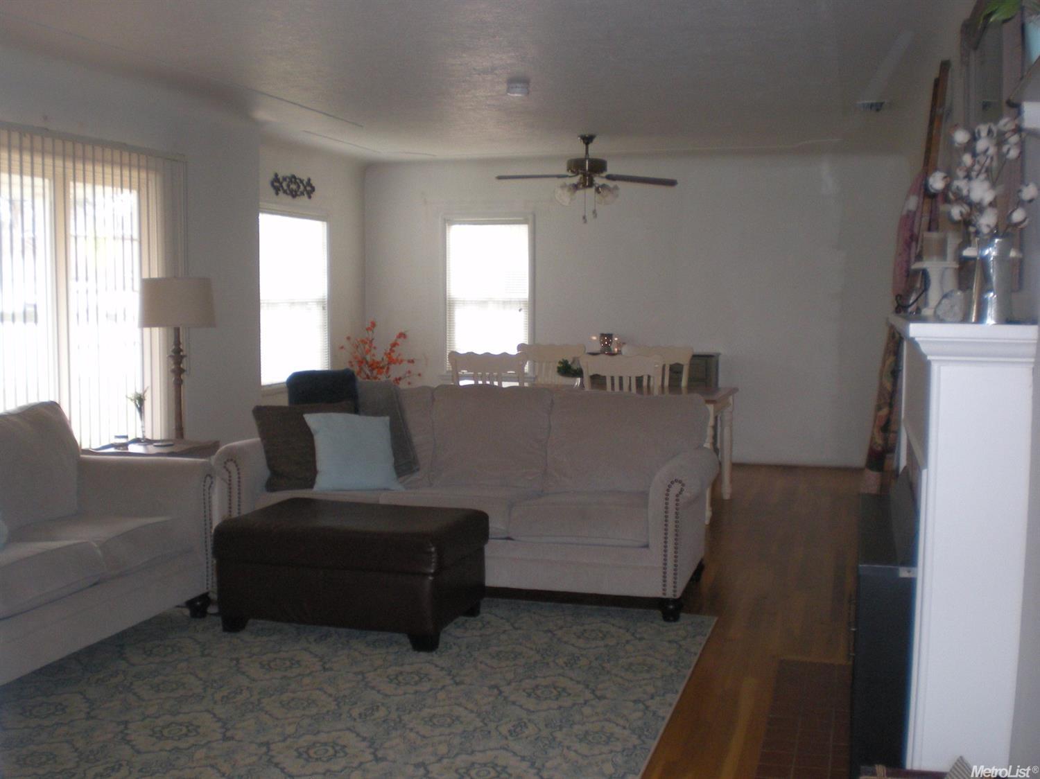 2121 N Berkeley Ave, Turlock, CA 95382 photo 12