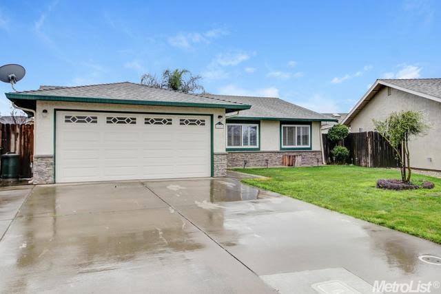 1442 De Boer Dr, Ripon, CA 95366 photo 2