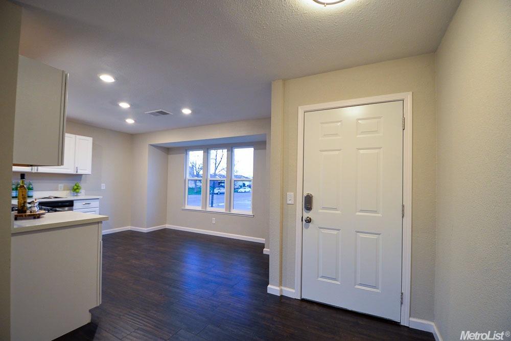 2 E Starling Ct, Merced, CA 95341 photo 2