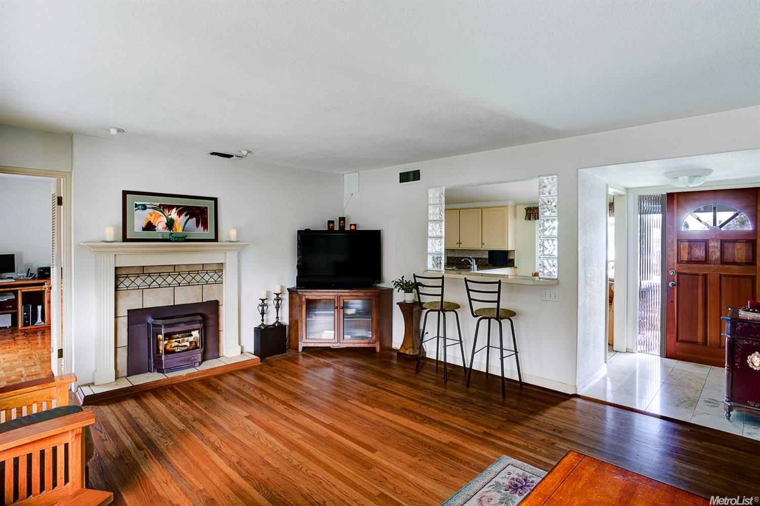 4803 Etna Ct, Carmichael, CA 95608 photo 3