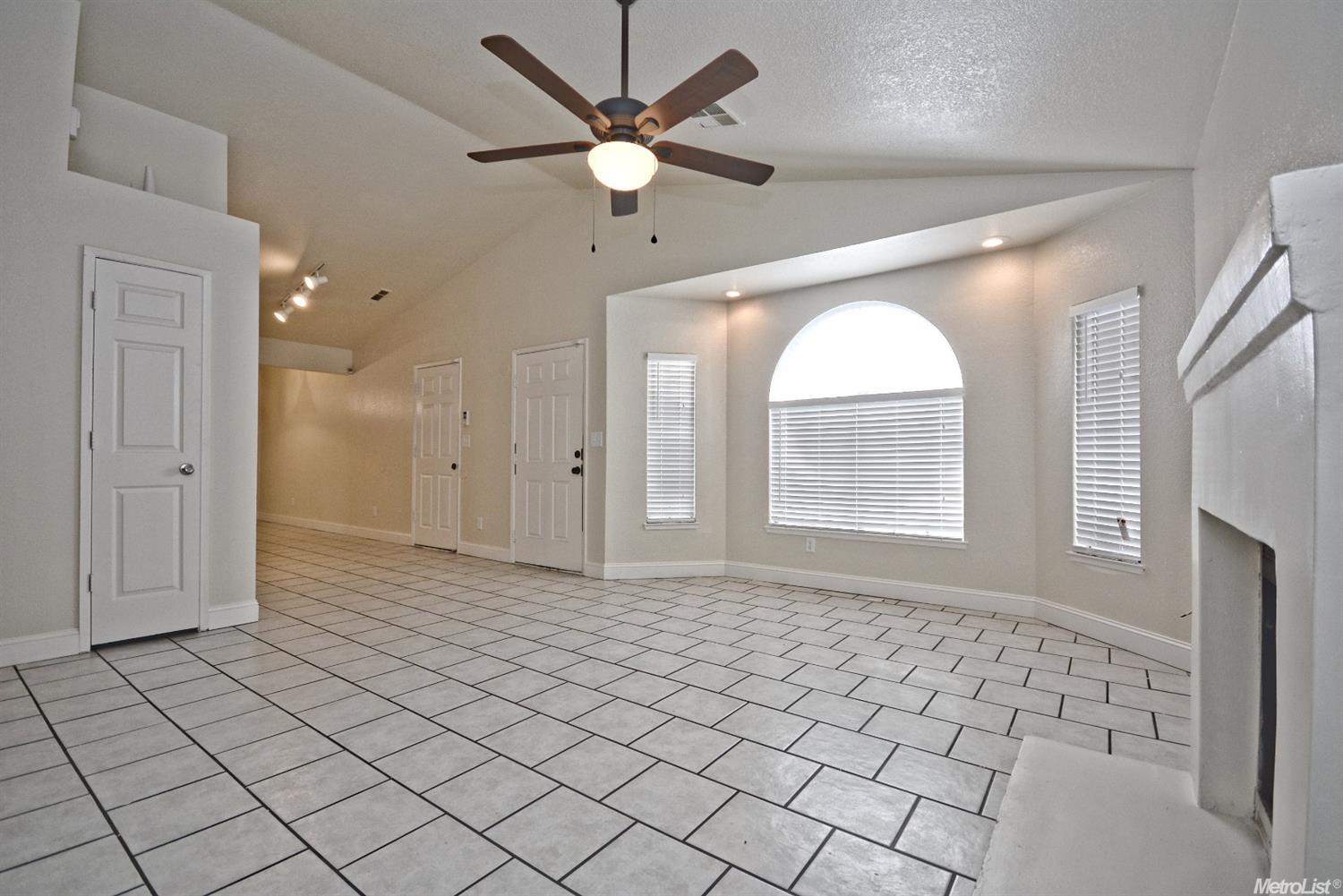 804 Mamilane, Modesto, CA 95351 photo 7