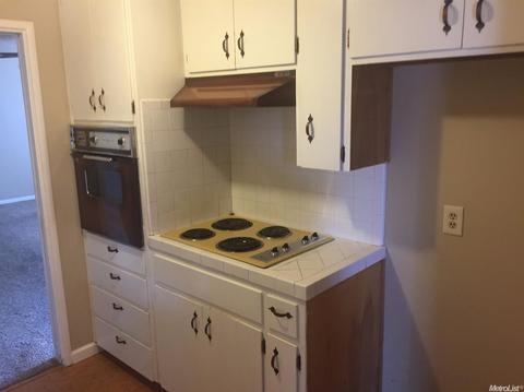 325 Jason St, Manteca, CA 95336 photo 4