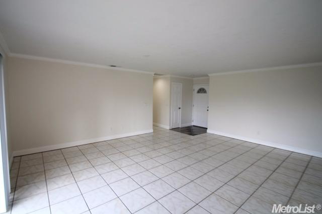 3453 Davidson Dr, Antelope, CA 95843 photo 5
