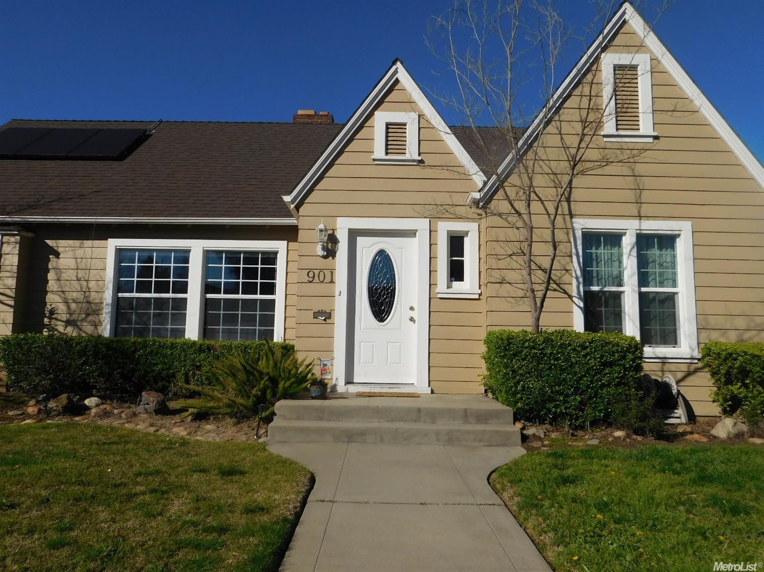 901 S Pleasant Ave, Lodi, CA 95240 photo 2