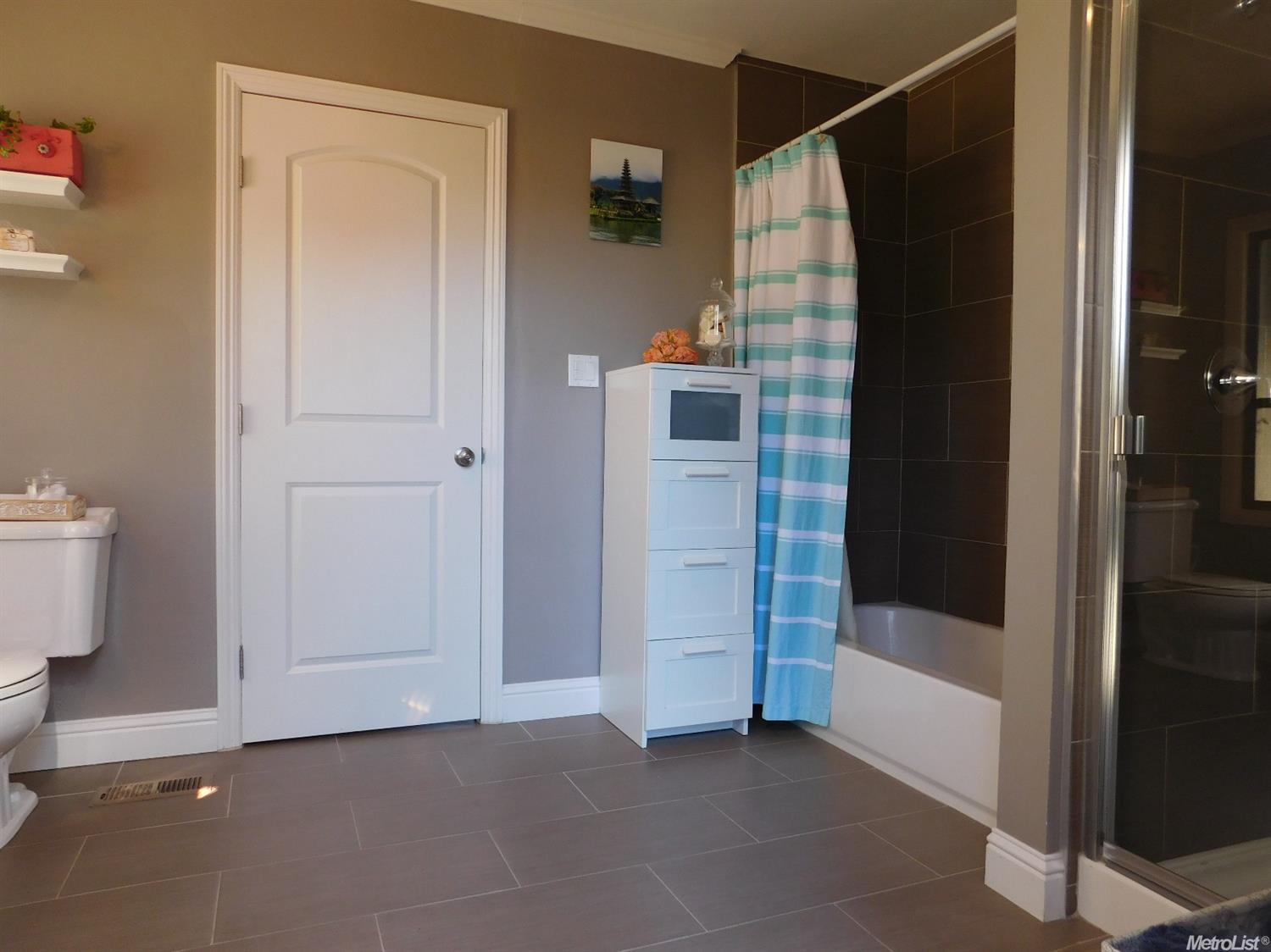 901 S Pleasant Ave, Lodi, CA 95240 photo 17