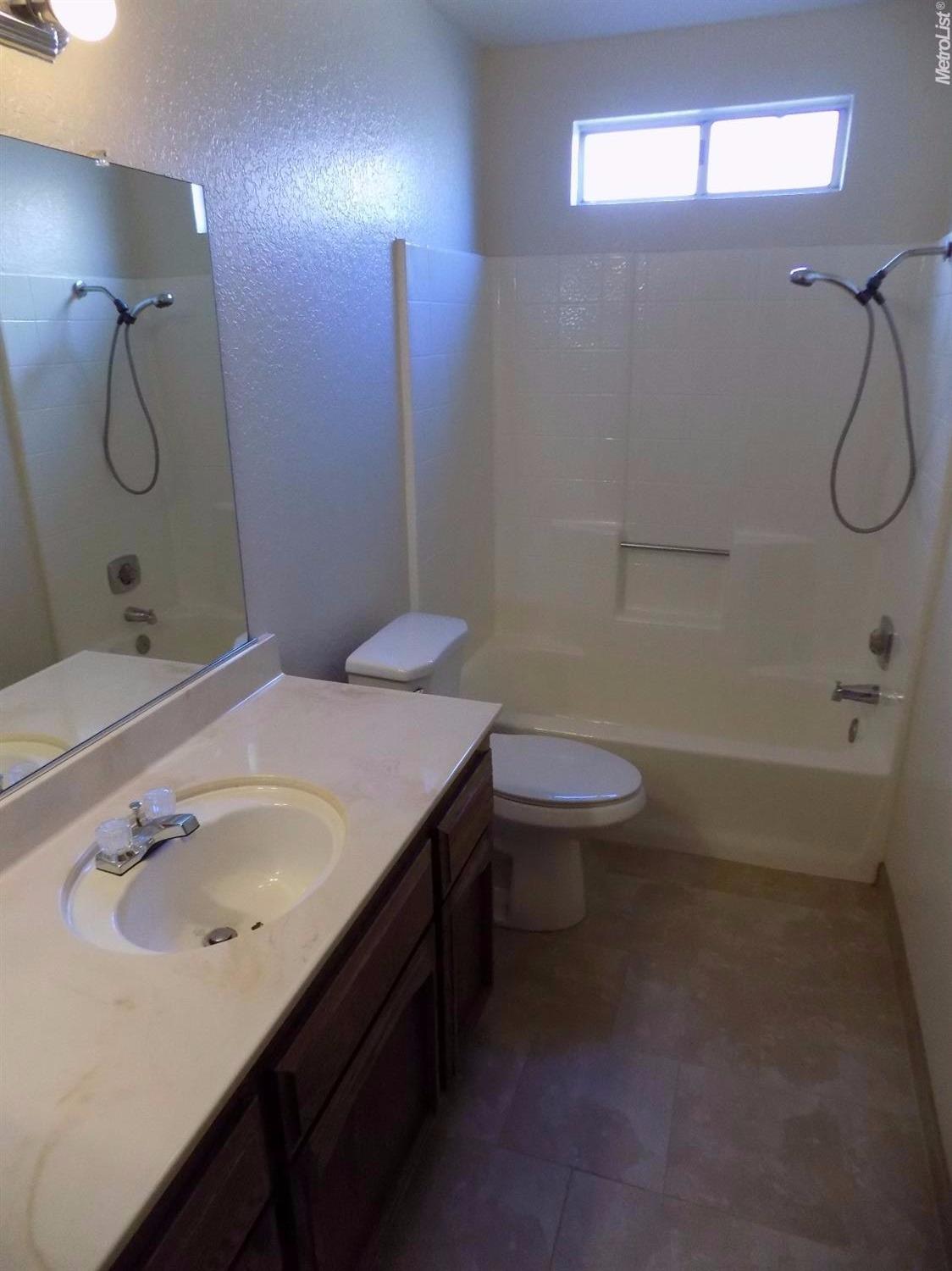 921 Mercy Ave, Modesto, CA 95358 photo 10
