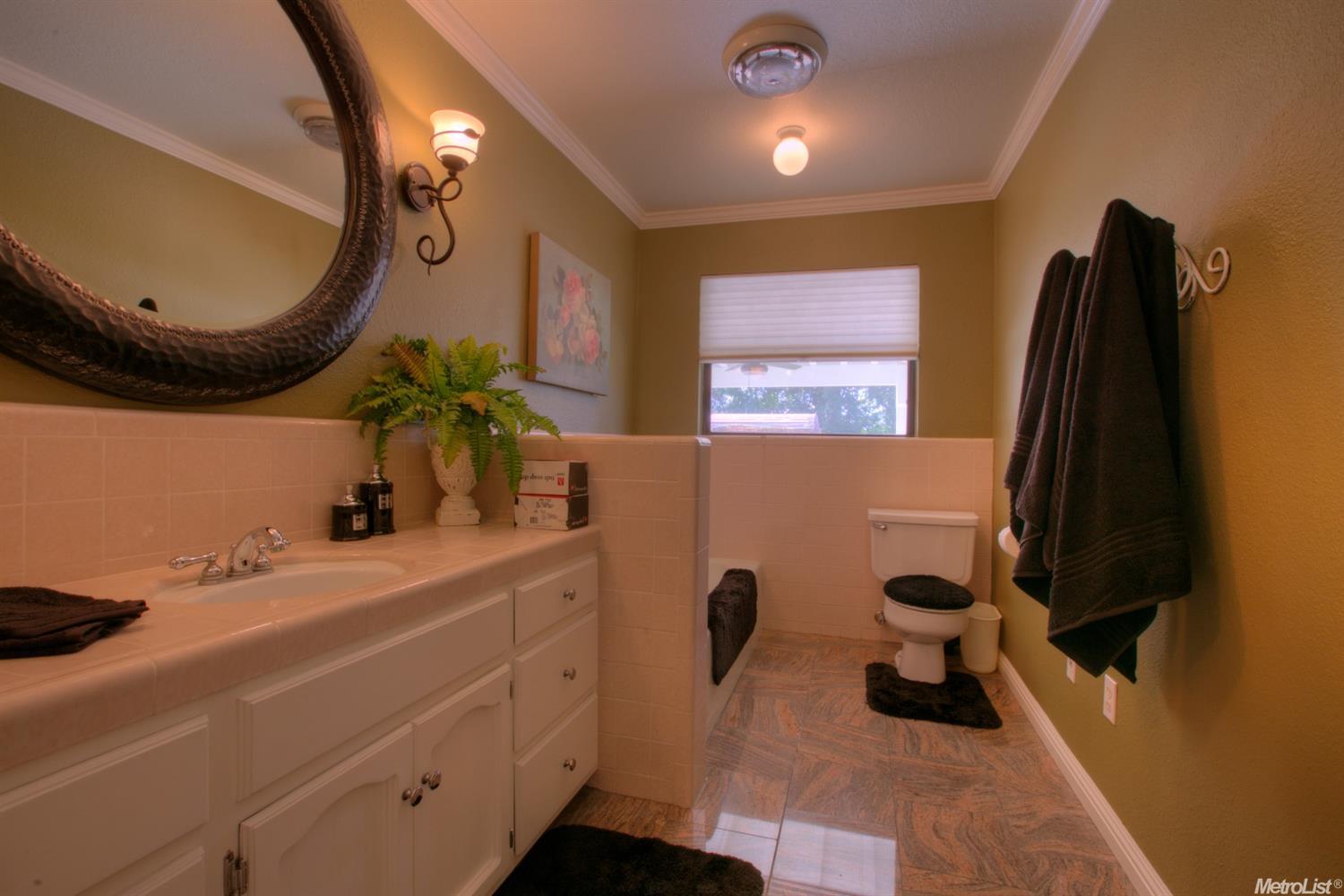 5608 Parker Rd, Modesto, CA 95357 photo 17