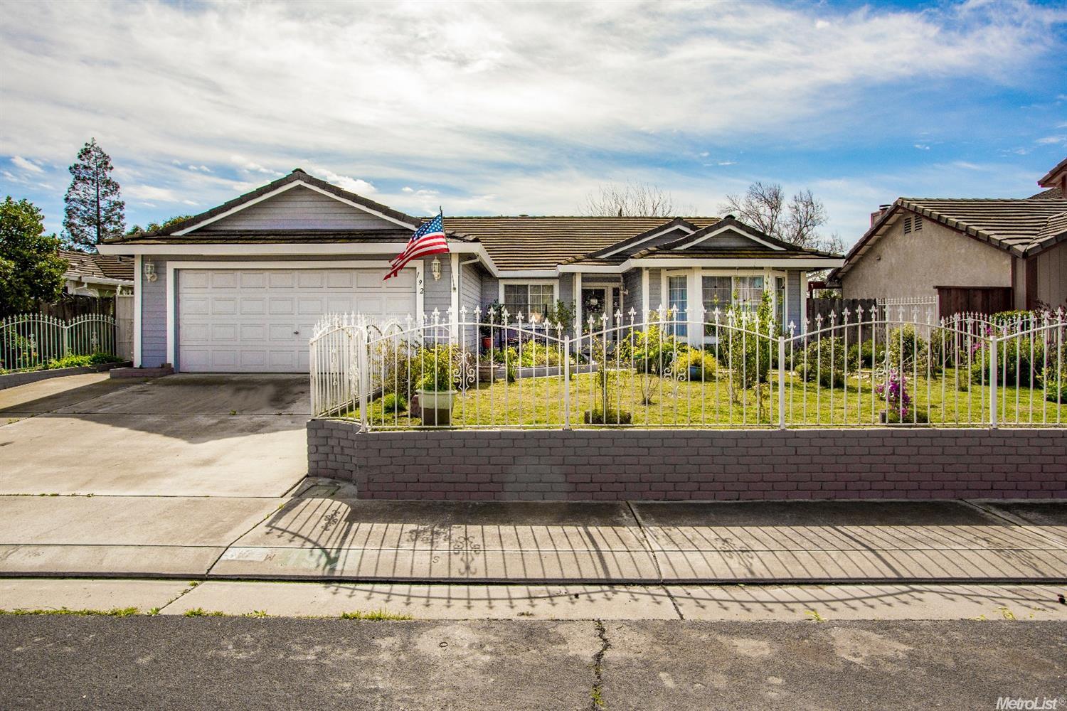 192 Chandra Way, Lathrop, CA 95330 photo 1