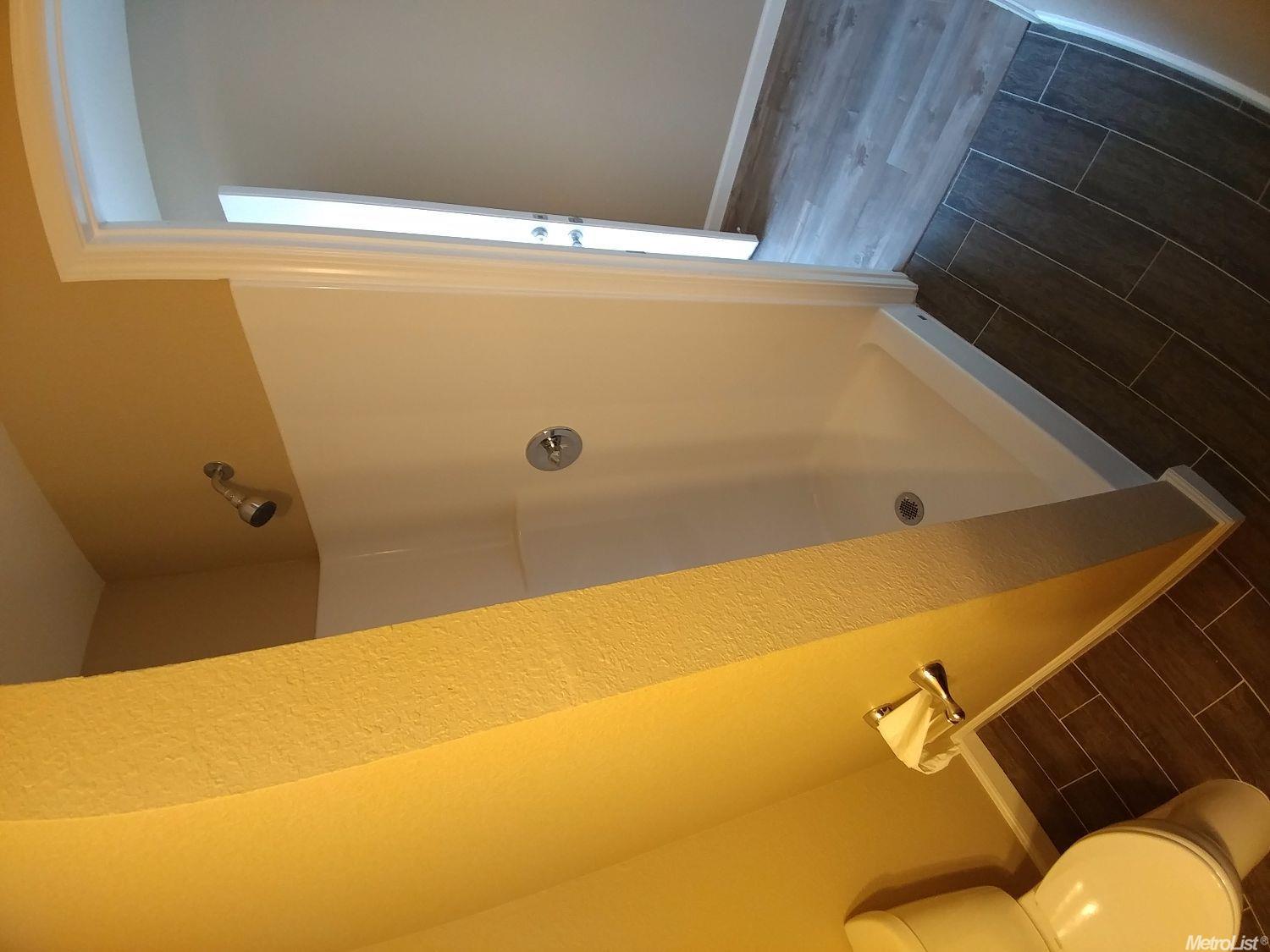 717 Peach, Lodi, CA 95242 photo 19