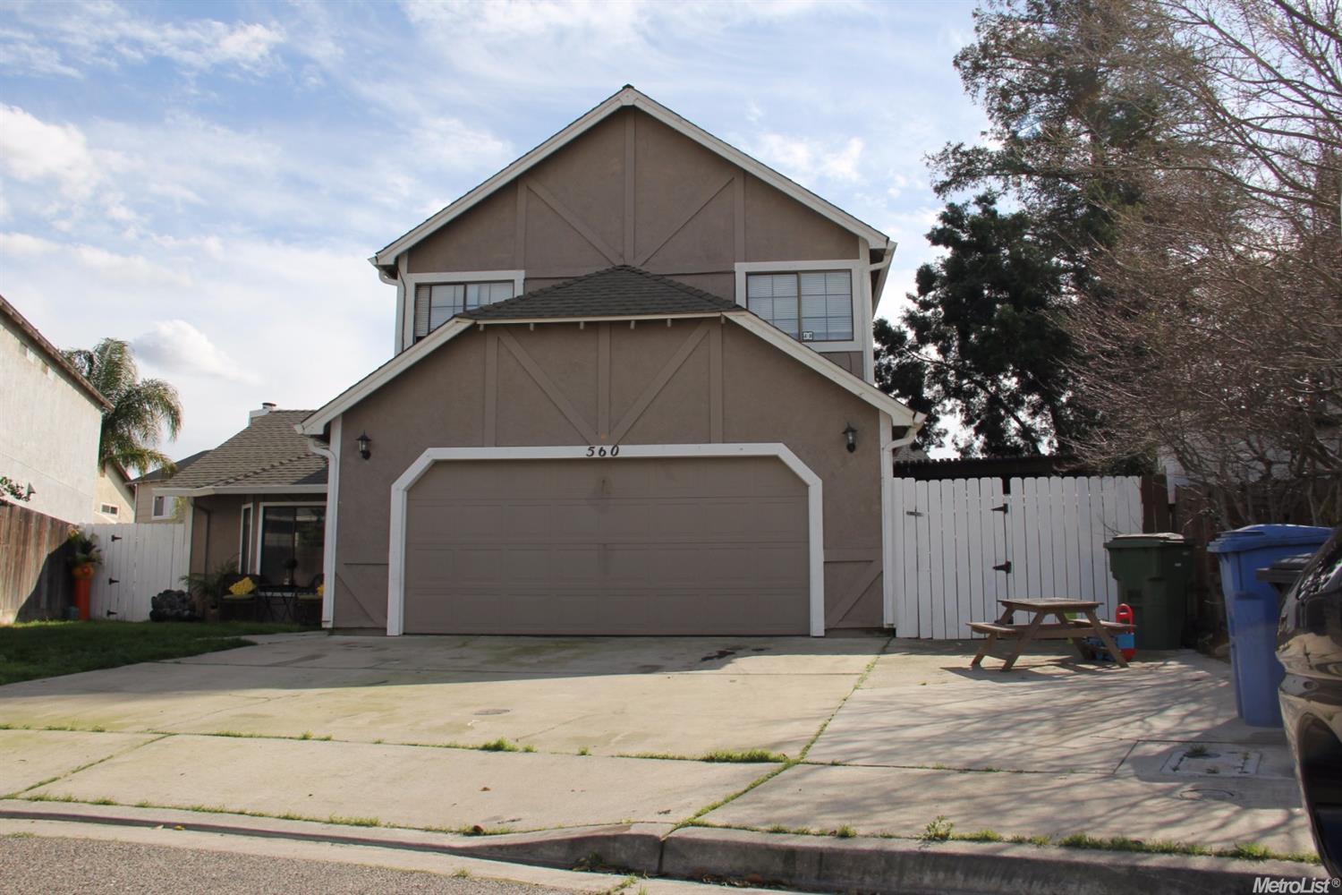 560 Ledwith Ct, Turlock, CA 95382 photo 1