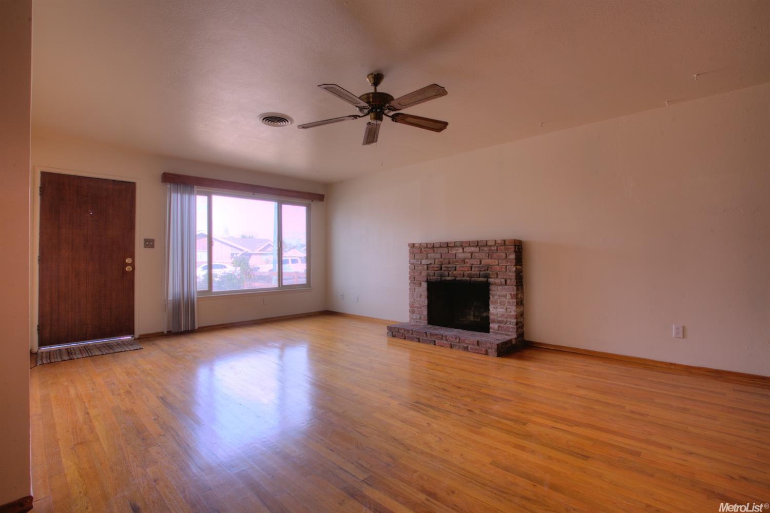 420 Broderick Ave, Modesto, CA 95350 photo 3