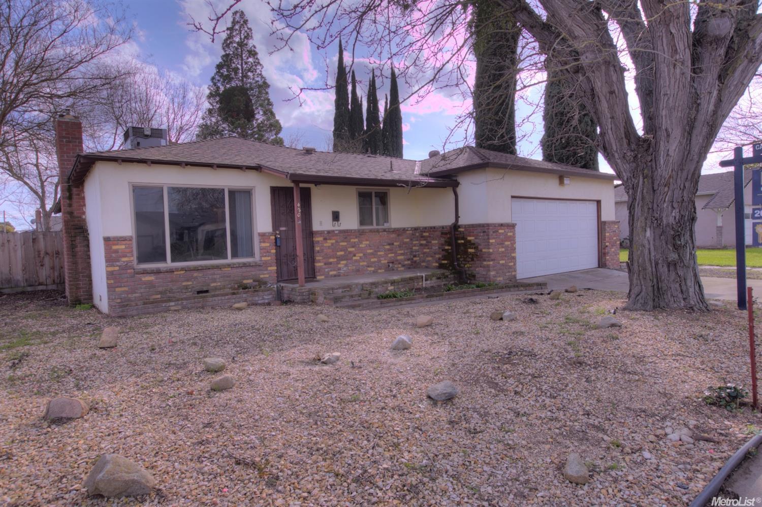 420 Broderick Ave, Modesto, CA 95350 photo 2