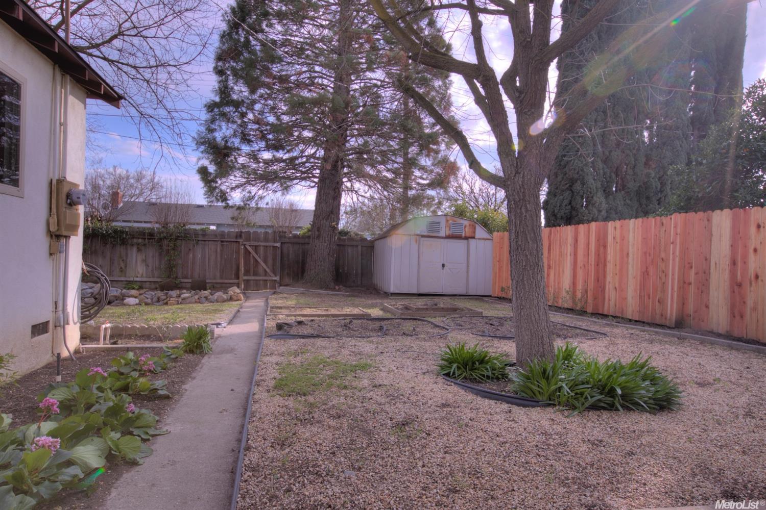 420 Broderick Ave, Modesto, CA 95350 photo 13