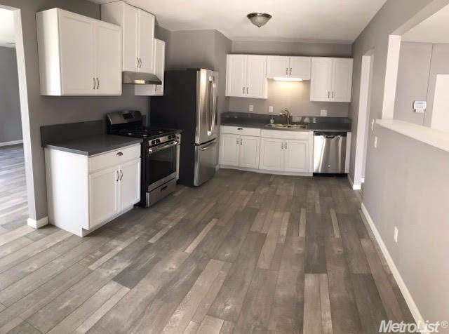 543 Barney St, Merced, CA 95340 photo 2
