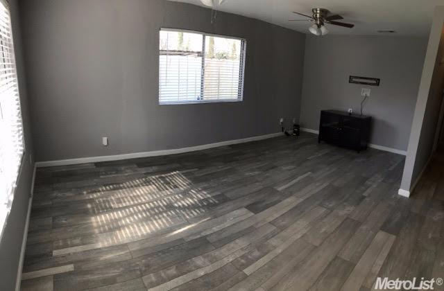 543 Barney St, Merced, CA 95340 photo 4