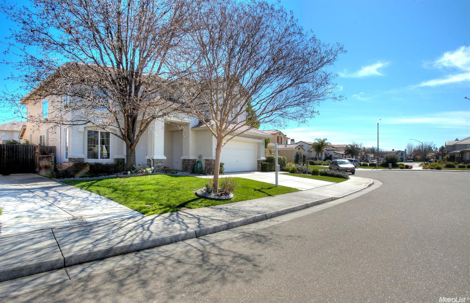 2006 Alhambra Ct, Tracy, CA 95376 photo 2