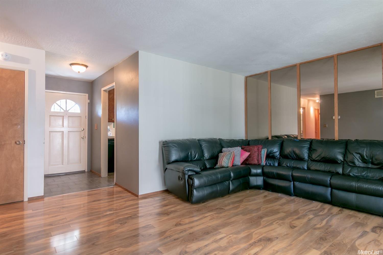 1005 Edison Ave, Modesto, CA 95350 photo 4