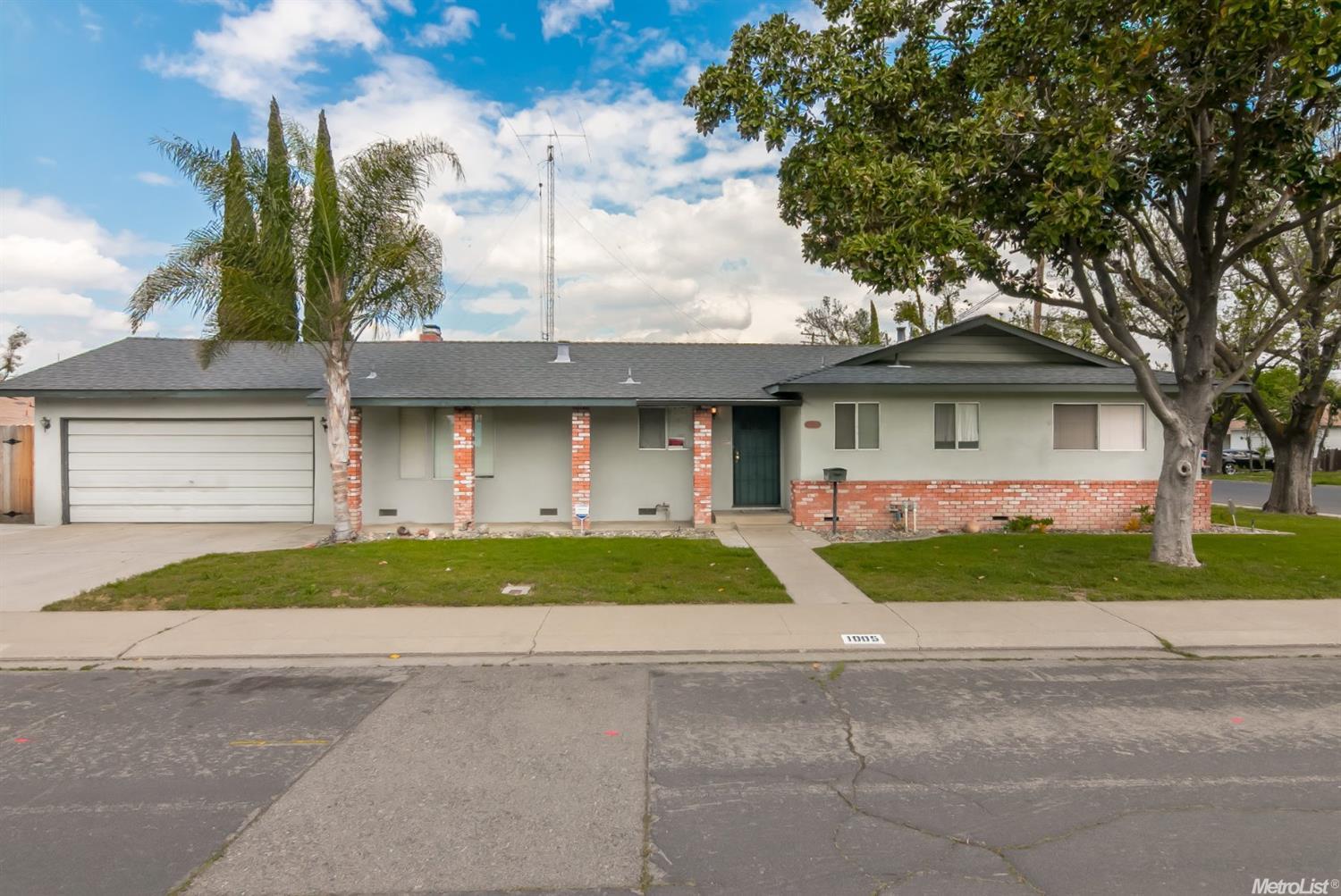 1005 Edison Ave, Modesto, CA 95350 photo 1