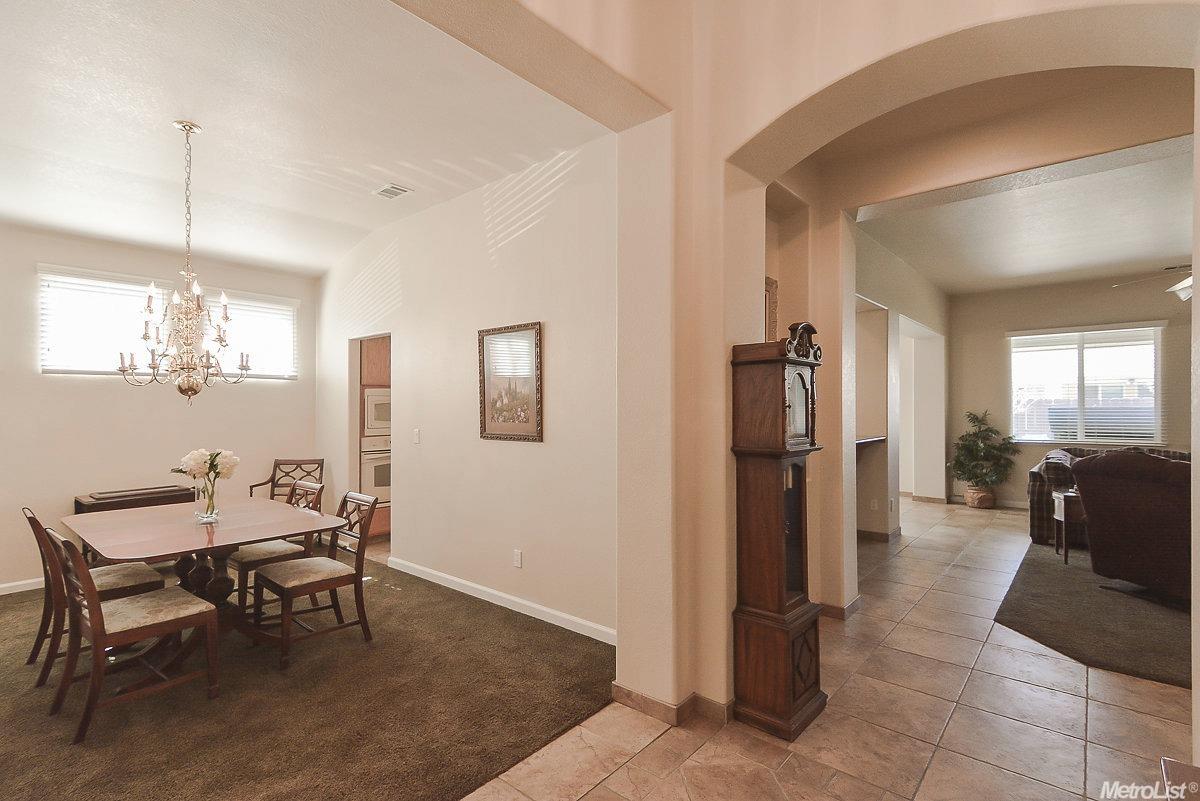 1773 Fleabane Ln, Manteca, CA 95337 photo 9