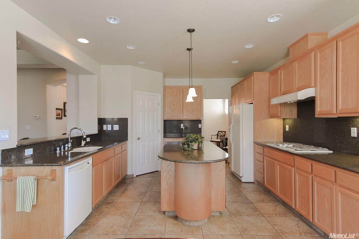 1773 Fleabane Ln, Manteca, CA 95337 photo 17