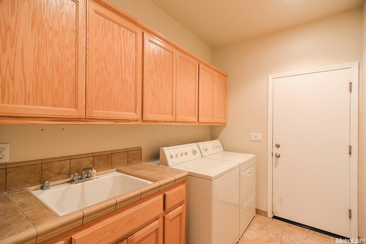 1773 Fleabane Ln, Manteca, CA 95337 photo 10