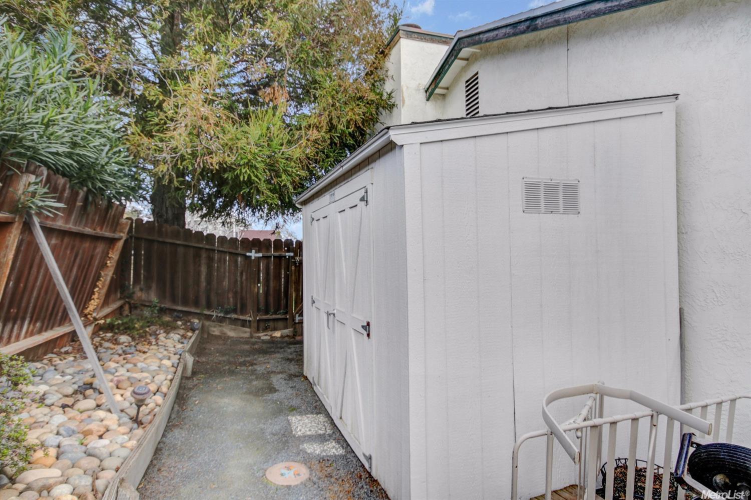 310 Yosemite Dr, Tracy, CA 95376 photo 23