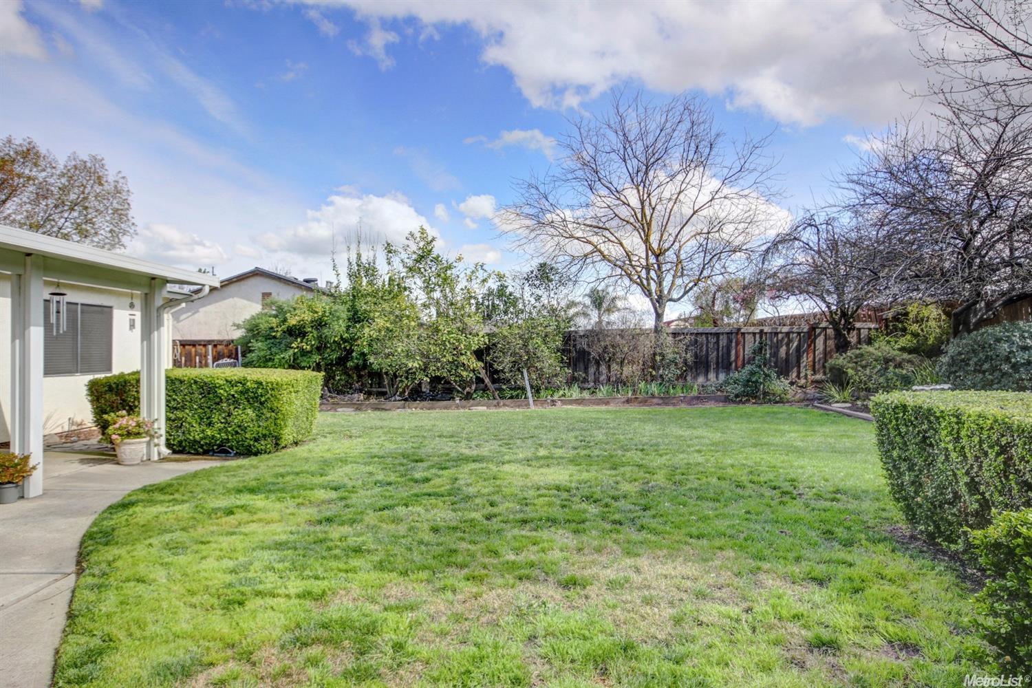 310 Yosemite Dr, Tracy, CA 95376 photo 22