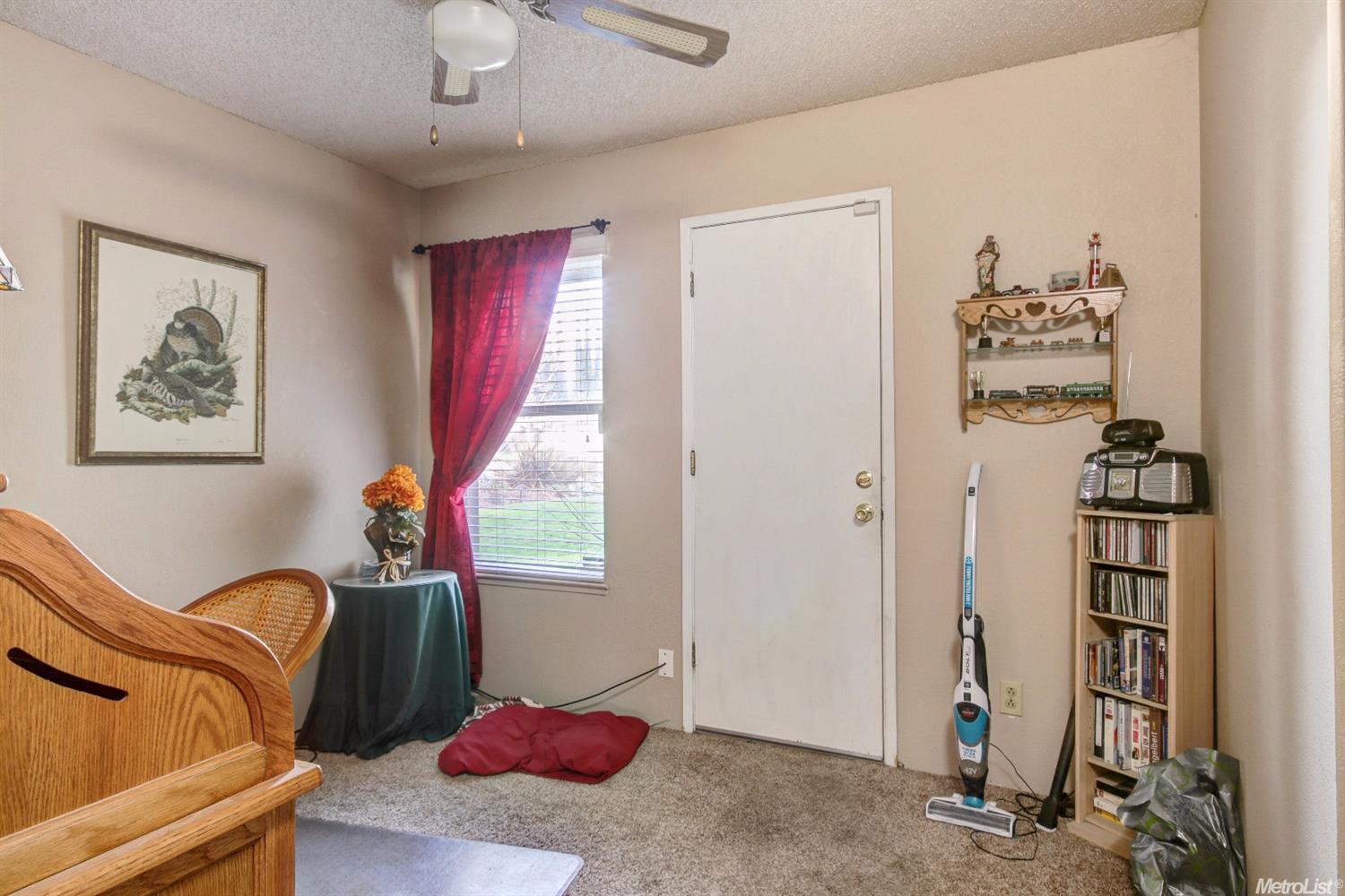 310 Yosemite Dr, Tracy, CA 95376 photo 12