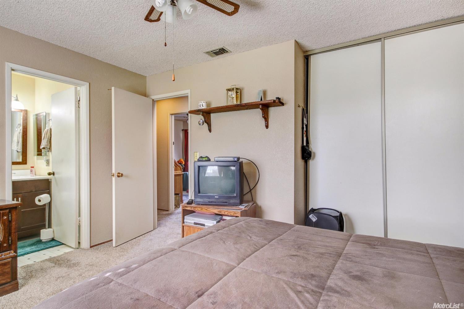 310 Yosemite Dr, Tracy, CA 95376 photo 16