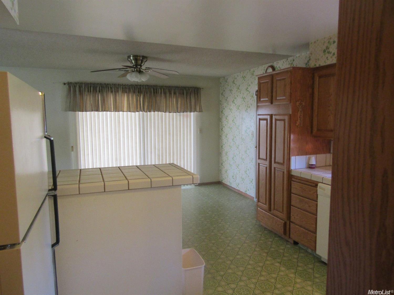 1448 Lucerne Ave, Gustine, CA 95322 photo 5
