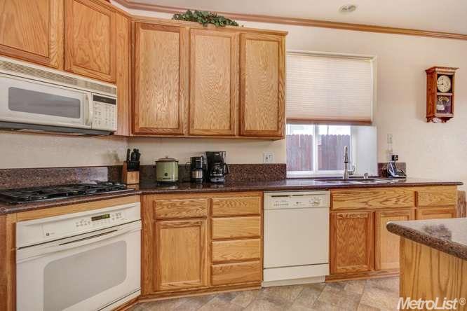 2243 Gary Ln, Tracy, CA 95377 photo 4