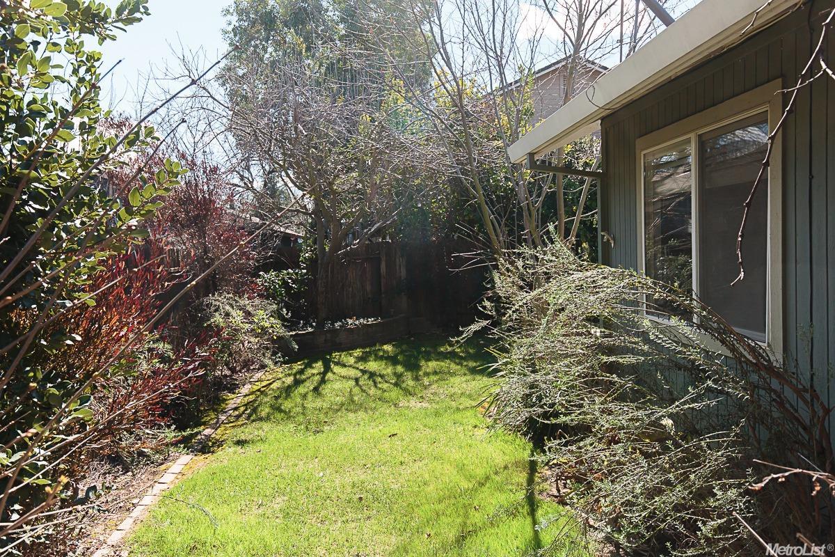2702 Javier Pl, Davis, CA 95618 photo 9