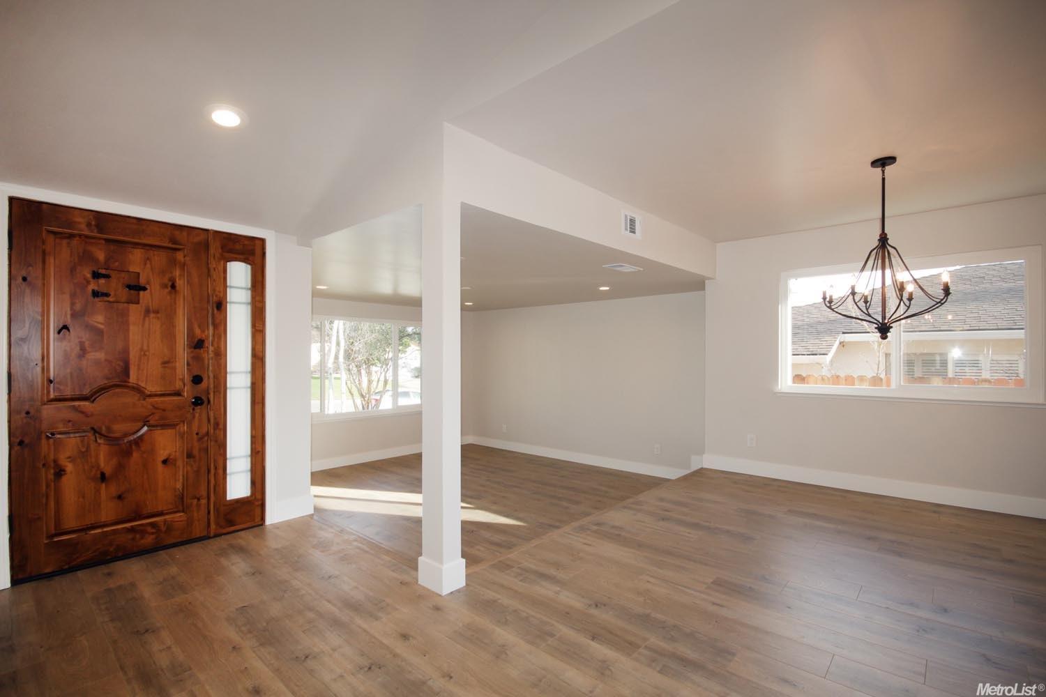 5281 Heritage Dr, Carmichael, CA 95608 photo 4