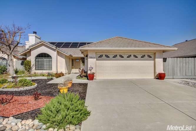 1813 Brookside Dr, Manteca, CA 95336 photo 1