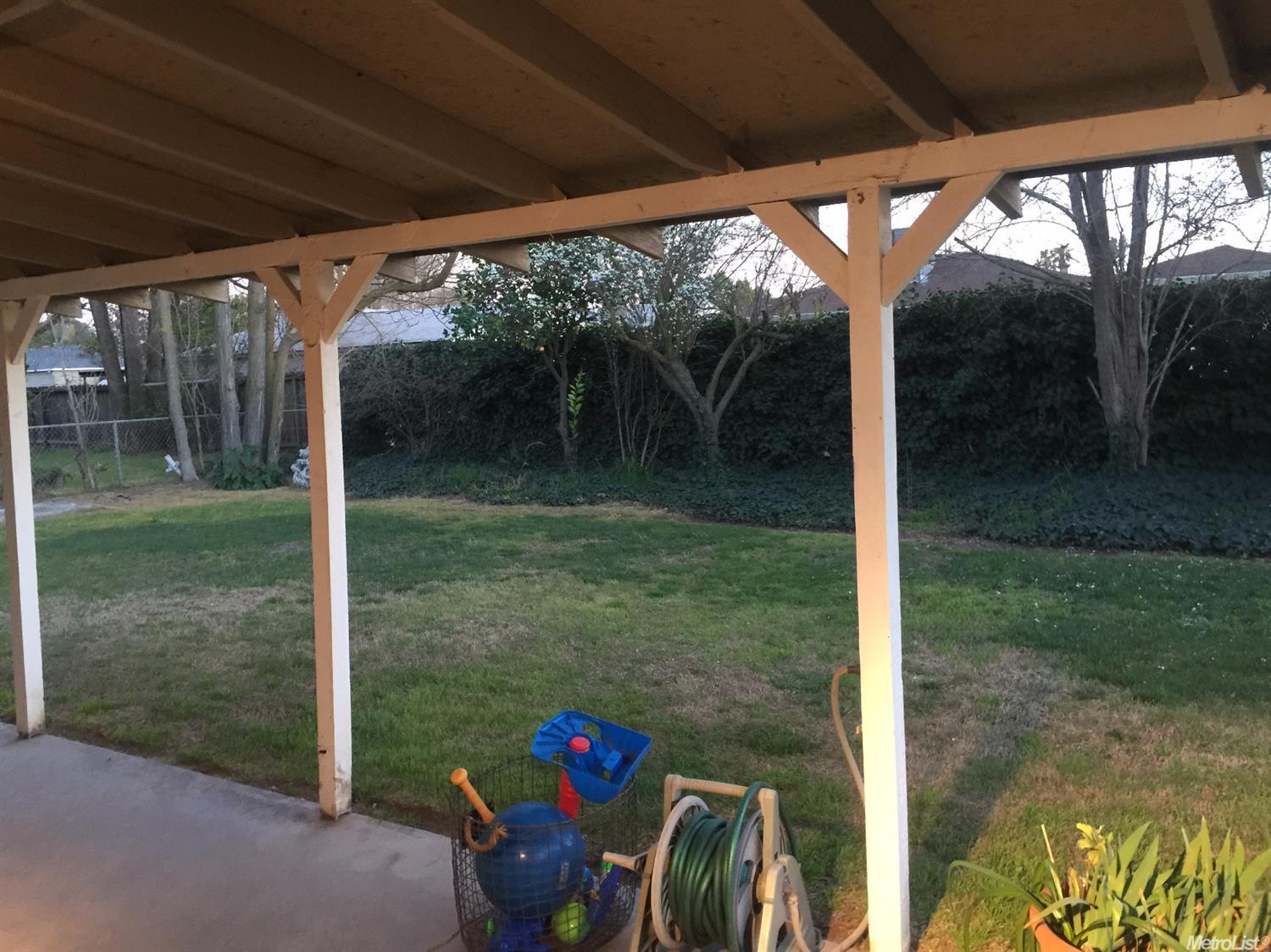 704 E North, Manteca, CA 95336 photo 9
