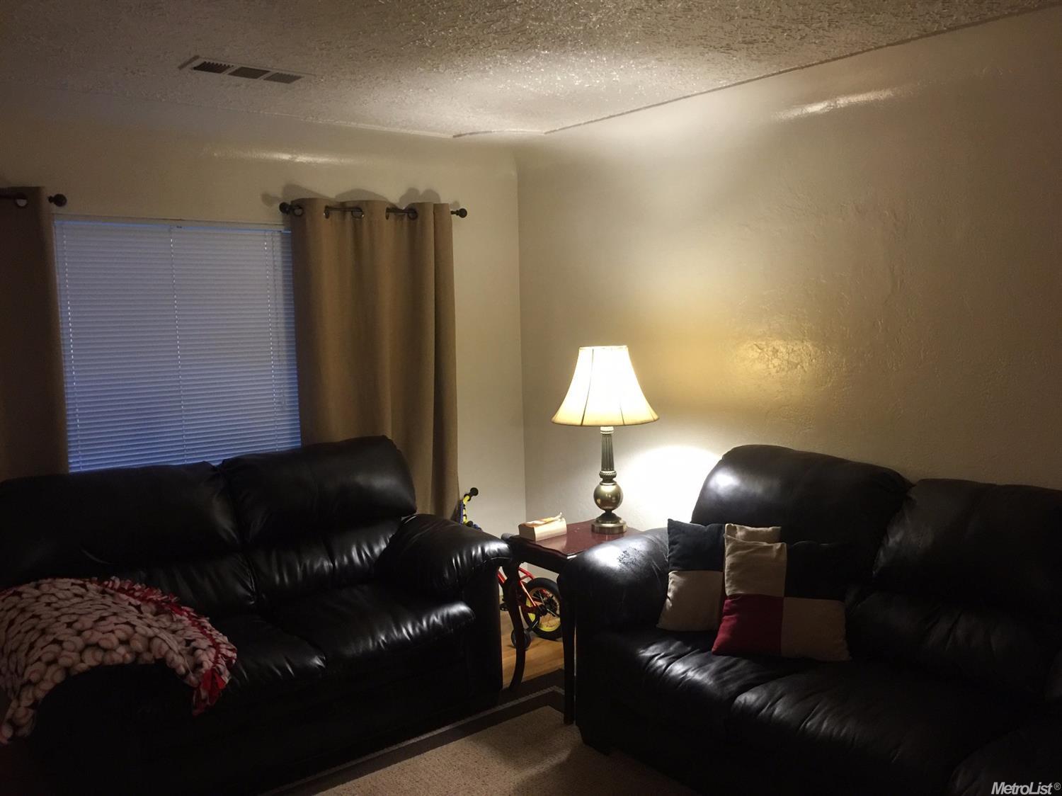704 E North, Manteca, CA 95336 photo 5