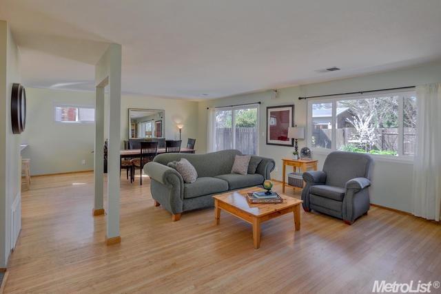 2127 Regis Dr, Davis, CA 95618 photo 8