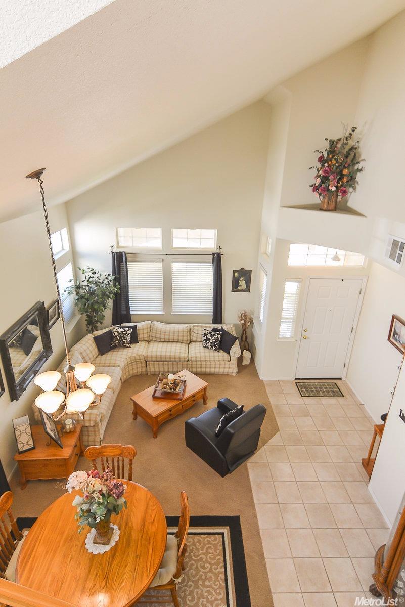 2023 Lauritson Ln, Manteca, CA 95336 photo 9