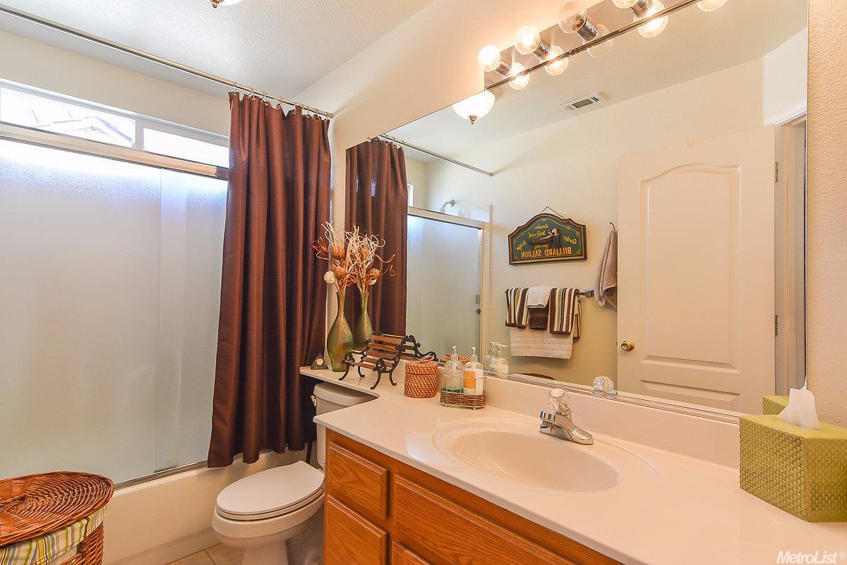 2023 Lauritson Ln, Manteca, CA 95336 photo 26