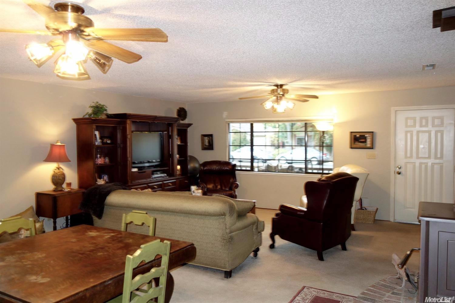 428 Russell St, Winters, CA 95694 photo 3