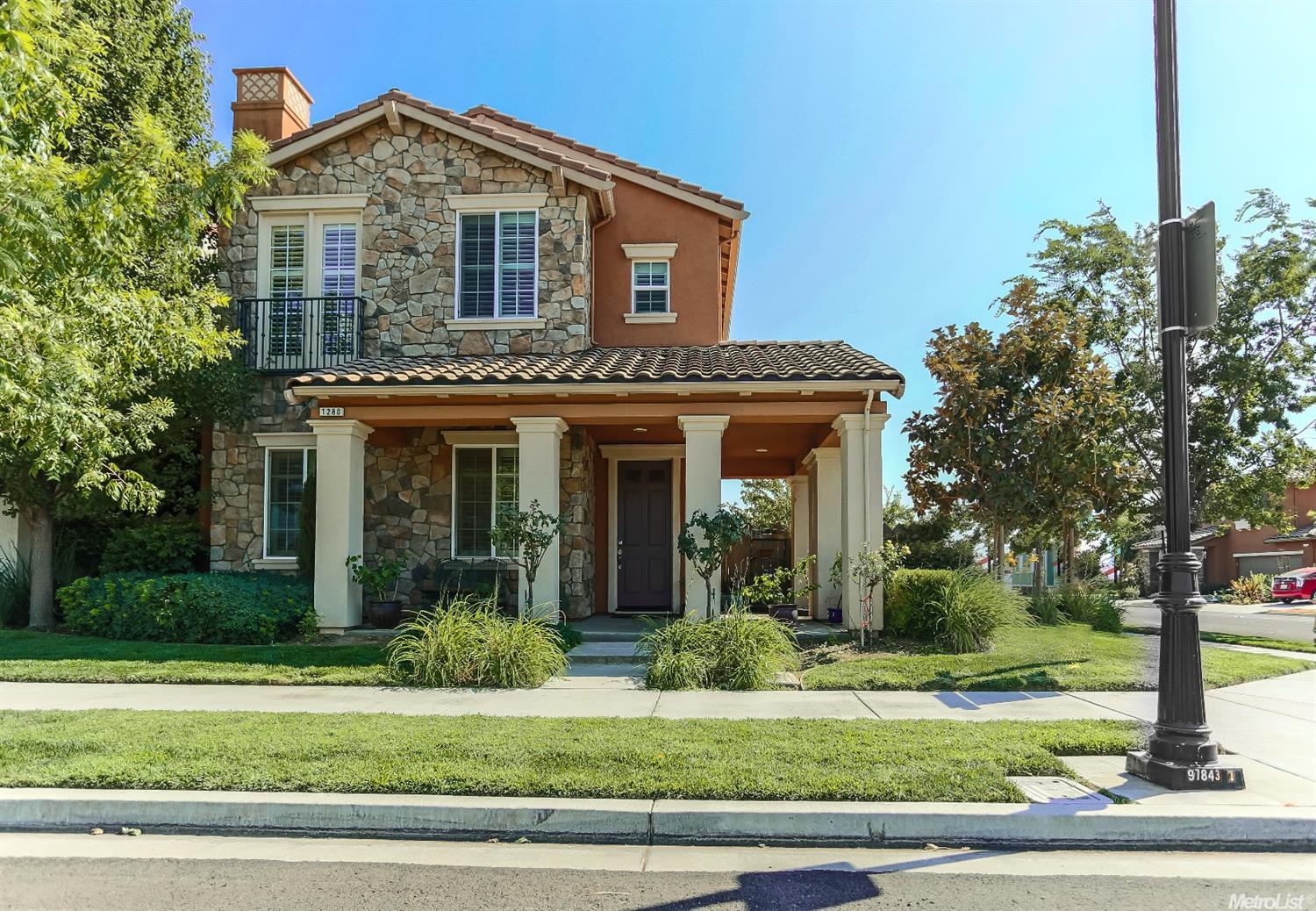 1280 Harvest Dr, Turlock, CA 95382 photo 1