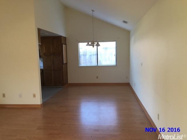 3701 Rosanne Ln, Modesto, CA 95356 photo 3