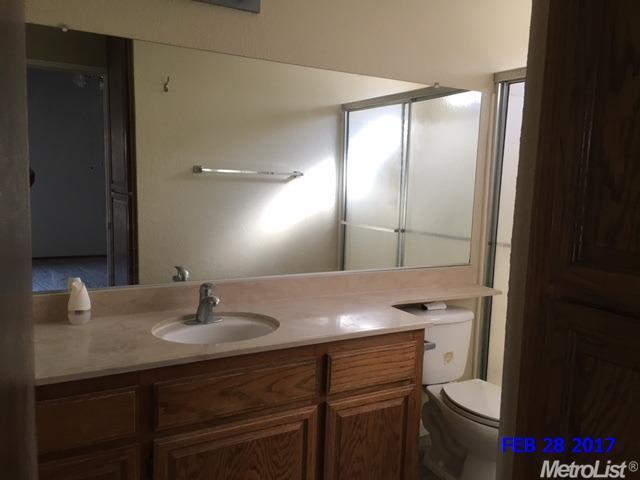 3701 Rosanne Ln, Modesto, CA 95356 photo 9