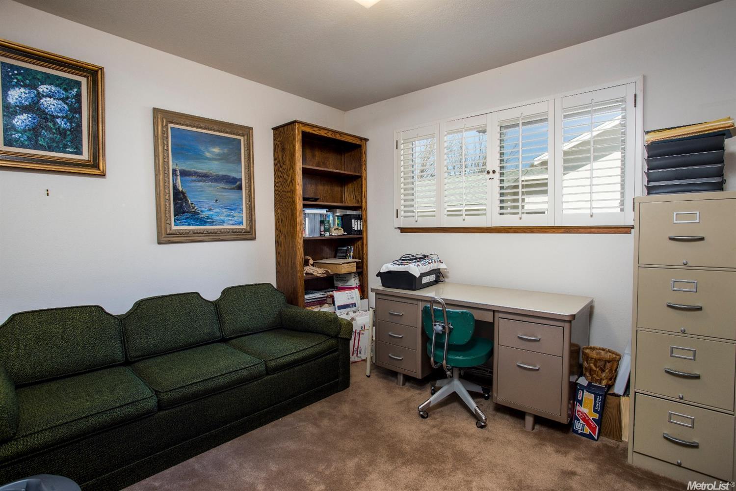 2700 Warwick Ln, Modesto, CA 95350 photo 16