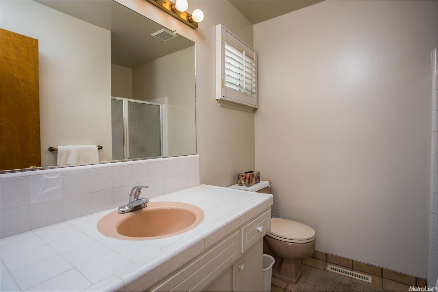 2700 Warwick Ln, Modesto, CA 95350 photo 18